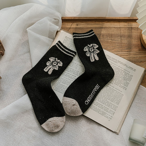 Title 3, Gentle Color Sweet Thick Socks With Small Leath...