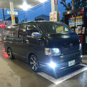 ハイエースバン TRH200V