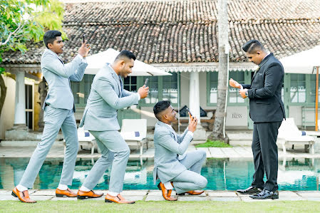 Fotógrafo de casamento Enoch Balasooriya (theceylonbliss). Foto de 5 de fevereiro