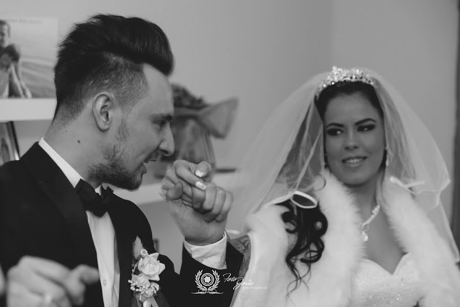 Fotógrafo de casamento Jovic Boro (fotojovic). Foto de 10 de março 2019