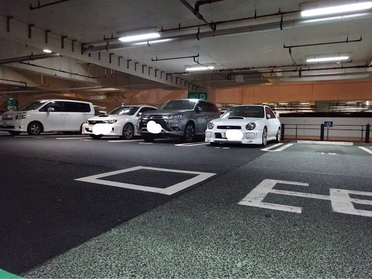 インプレッサ WRX STIのドライブ・うみほたる・工場夜景に関するカスタム事例の投稿画像1枚目