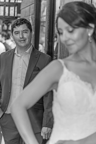 Wedding photographer Nestor Aguilera (micubocl). Photo of 11 June 2019