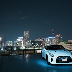 NISSAN GT-R