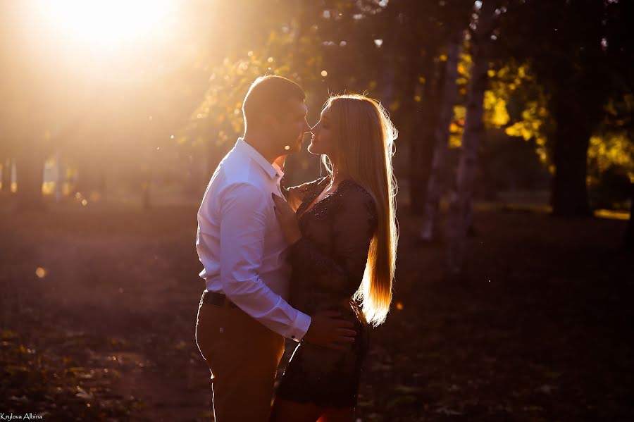 Fotógrafo de casamento Albina Krylova (albina2013). Foto de 17 de outubro 2017