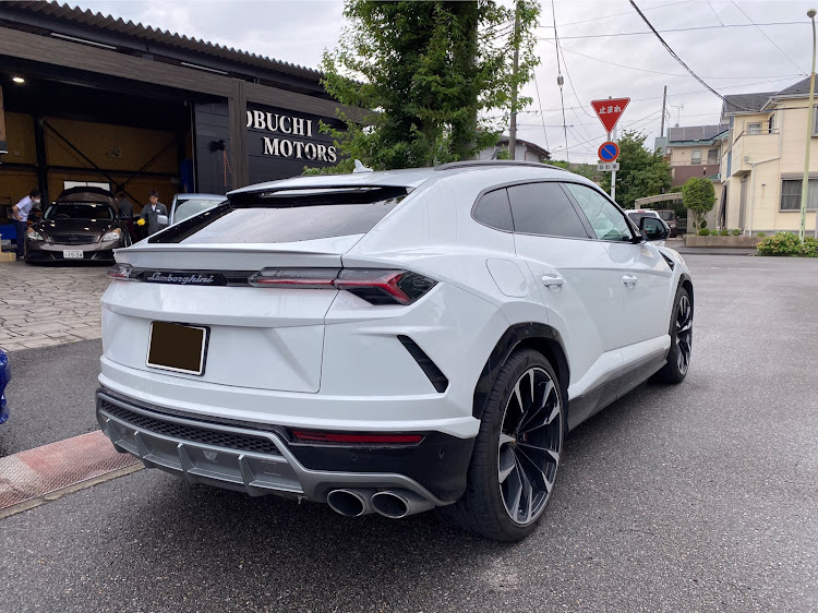 よっしーLBWKさんが投稿したLamborghini・Lamborghini Urus・ランボルギーニ・ランボルギーニウルス・ウルスに関するカスタム事例の投稿画像2枚目