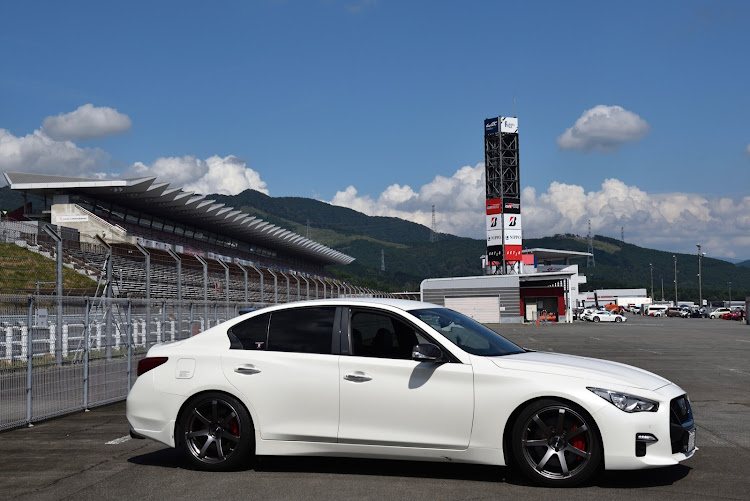 スカイラインの400R・富士スピードウェイ・Driving Challenge Tour・進化型体験走行に関するカスタム事例の投稿画像10枚目