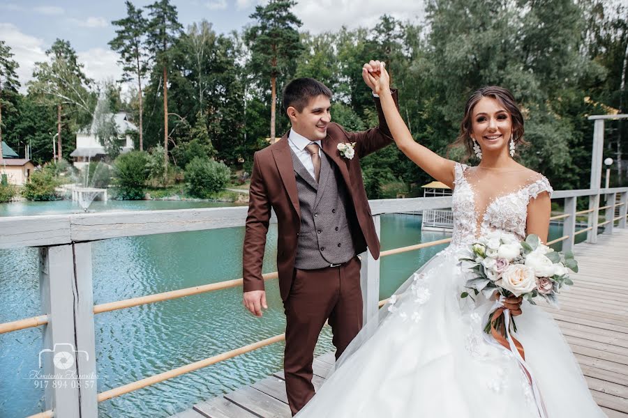 Fotógrafo de casamento Konstantin Kopernikov (fotokazan). Foto de 5 de janeiro 2020