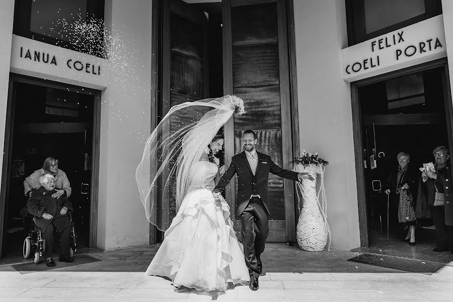 Fotografo di matrimoni Antonio Antoniozzi (antonioantonioz). Foto del 16 giugno 2017