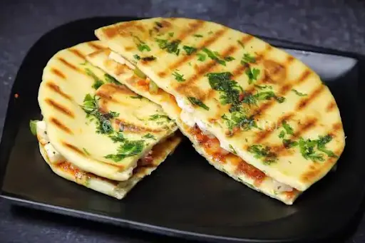 Grilled Paneer Kulcha