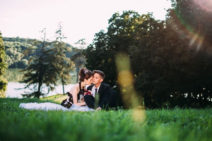 Fotógrafo de casamento Yuliya Platonova (juliaplatonova). Foto de 10 de agosto 2015