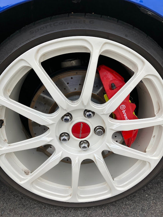 シビックタイプRの花粉症・納車2年記念日・いつもイイネ&コメントありがとうございます🙇‍♂️・今年の夏タイヤは？に関するカスタム事例の投稿画像3枚目