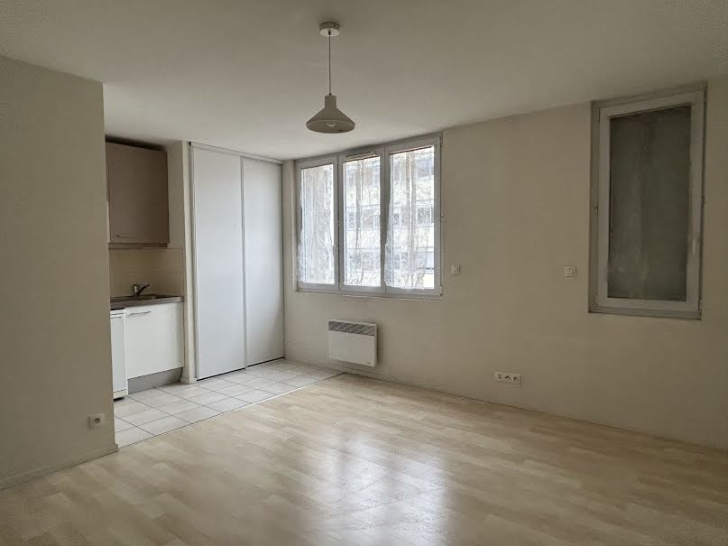 Location  appartement 1 pièce 21.8 m² à Amiens (80000), 424 €