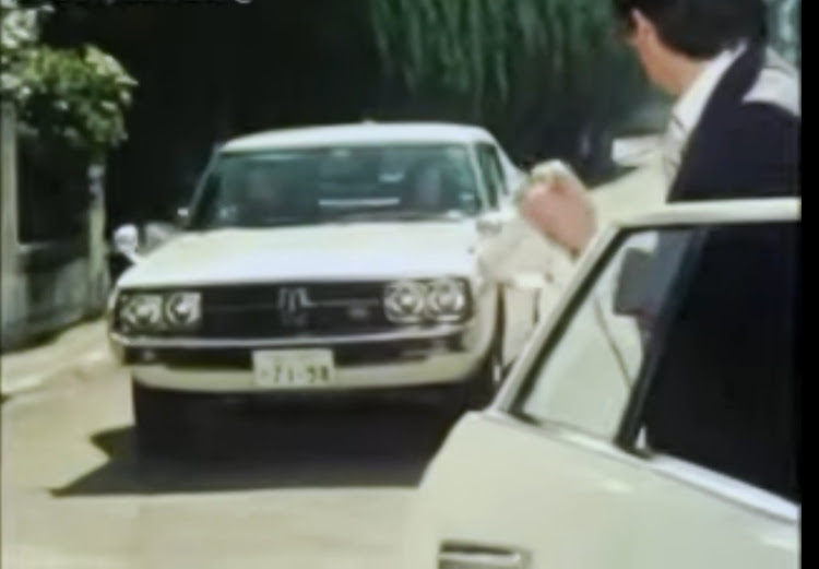 ゆきむらー ☆さんが投稿した特捜最前線・セドリック・グロリア・330セドリック・日産に関するカスタム事例の投稿画像9枚目