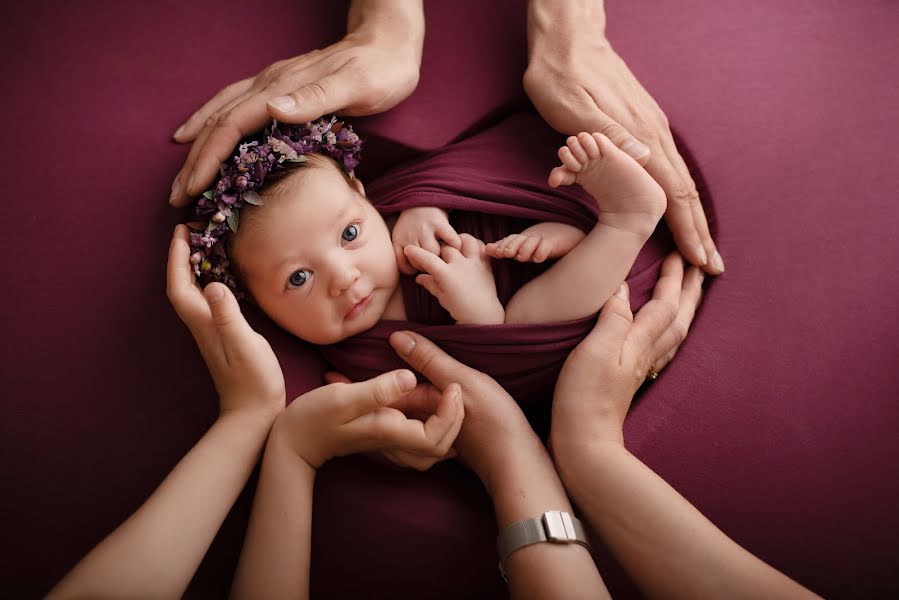 Fotograful de nuntă Evgeniya Verina (verinanewborn). Fotografia din 17 august 2023