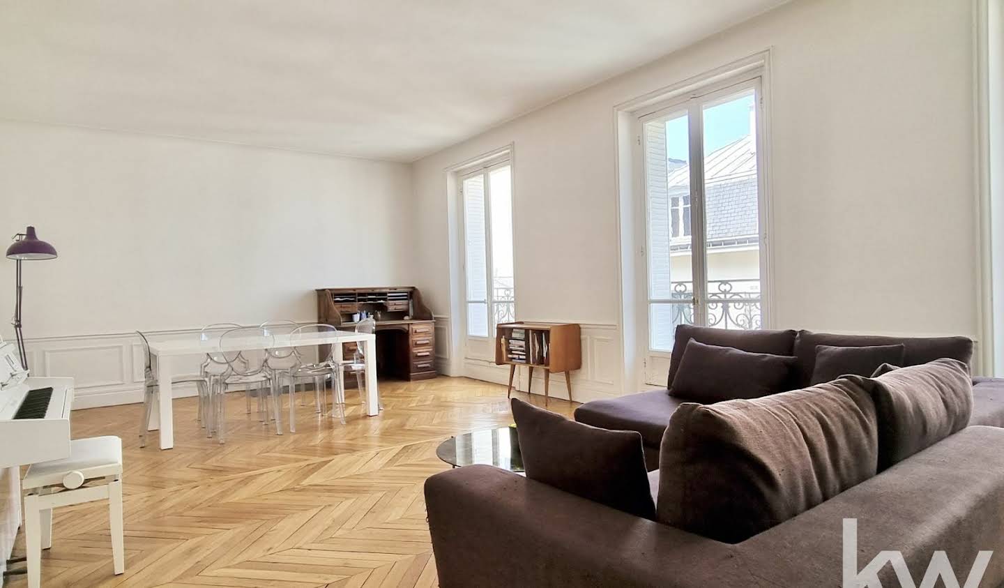 Apartment with terrace Neuilly-sur-Seine