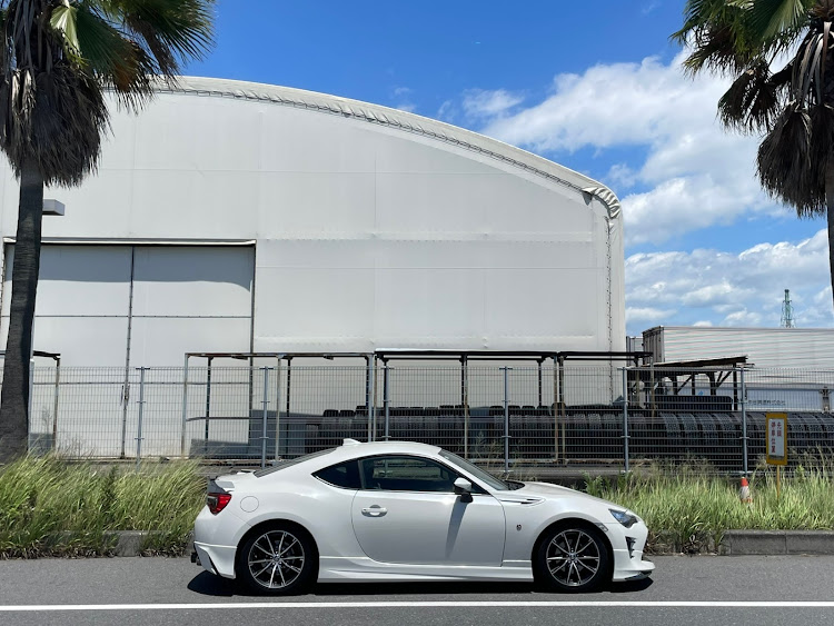 ハッシーさんが投稿した86 zn6・モデリスタエアロ・HKSマフラー・E地区・息子の愛車に関するカスタム事例の投稿画像5枚目