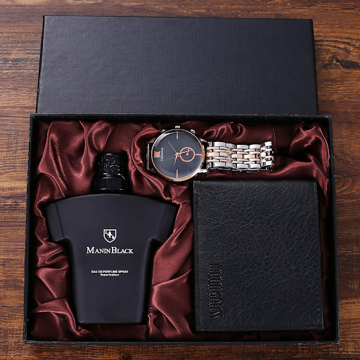Title 2, Fashion Creative Gift Set includes Wallet, Belt...
