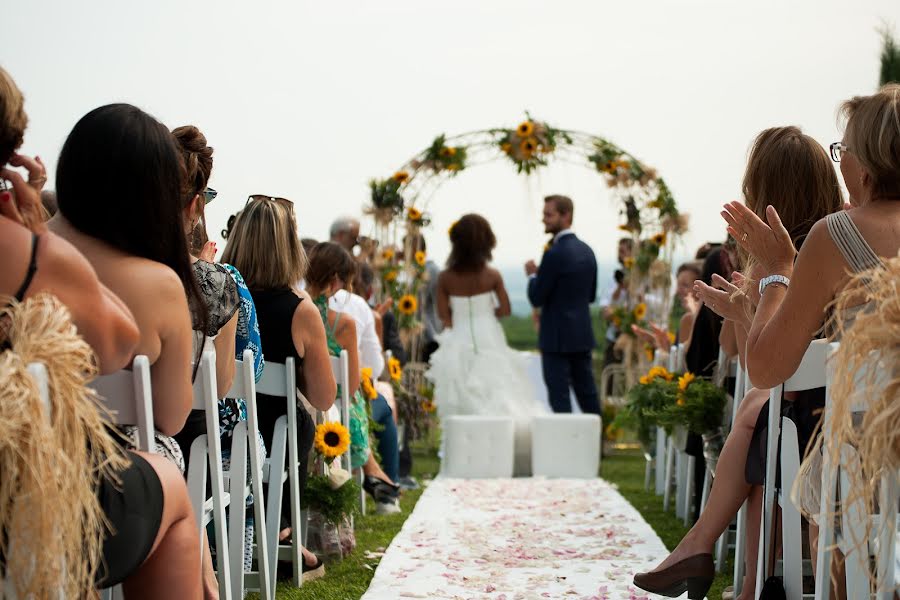 Fotografo di matrimoni Luca Pranovi (pranoviwedding). Foto del 3 agosto 2017