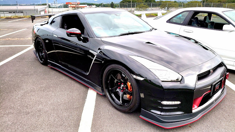 PURPLE《AND》ROCK'Nさんが投稿したBNR32 BNR34 DBA-R35 FSW R'sMeetingに関するカスタム事例の投稿画像64枚目
