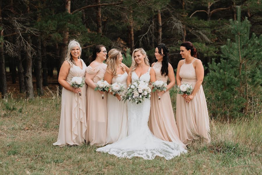 Wedding photographer Cheryl Mains (cherylmains). Photo of 7 April 2019