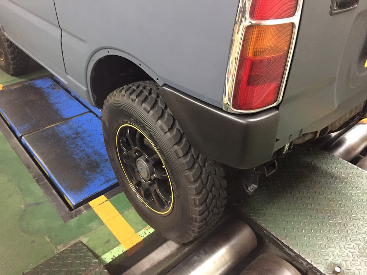ジムニーのDIY・コーナーバンパーに関するカスタム事例の投稿画像2枚目