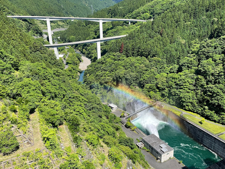 フリードスパイクのいいね！&コメントありがとうございます！・戦争は全てを破壊する　心💕も・医療機関の方々に感謝・暑い　コラボ🥰・ダム　ダム　ダムに関するカスタム事例の投稿画像5枚目