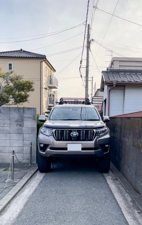 ランドクルーザープラドのオーバーフェンダー・ラバーフェンダー・ラテラルダウンブラケット・TE37XT・35inchに関するカスタム事例の投稿画像1枚目