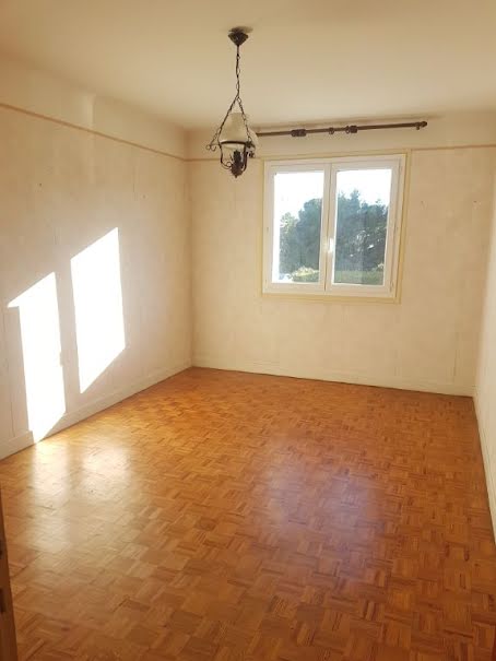 Location  appartement 2 pièces 75 m² à Aire-sur-l'Adour (40800), 542 €