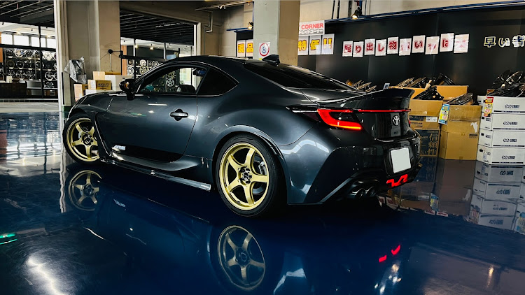 GR86のGR86・AME TRACER GT-V・18x9.5j+38・18x8.5j+38・Kuhl Racingに関するカスタム事例の投稿画像1枚目