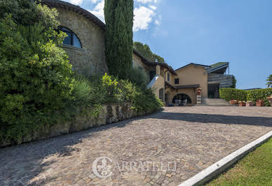 Villa avec piscine et jardin 5