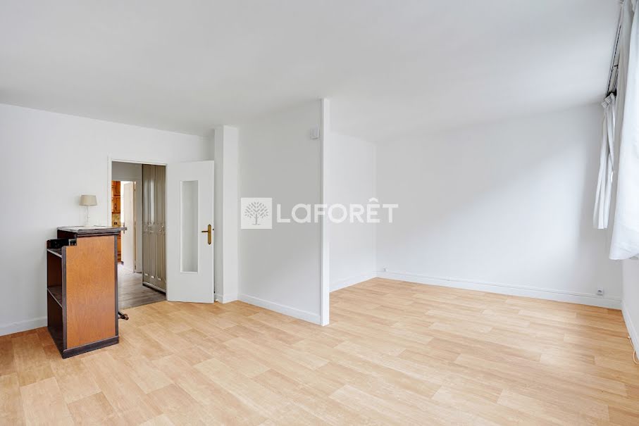 Vente appartement 3 pièces 67.31 m² à Paris 18ème (75018), 490 000 €