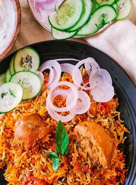 Chicken Hyderabadi Biryani Party Pack(3 Kg) + Sweets + Raita