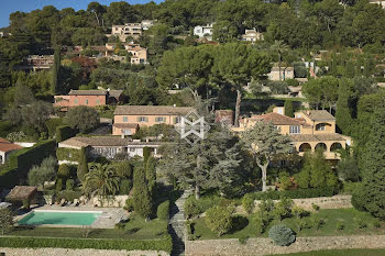 villa à Mougins (06)