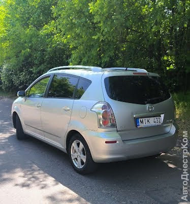 продам авто Toyota Avensis Verso Avensis Verso фото 3