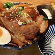 大河屋 燒肉丼 串燒