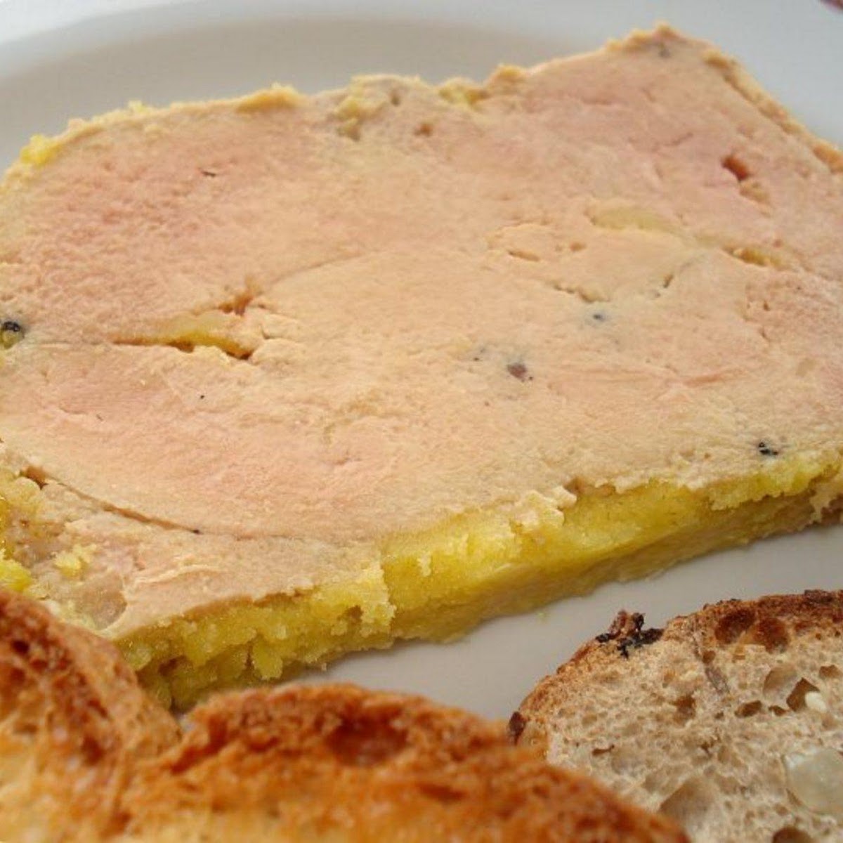 What is Foie Gras? Foie Gras vs Pate & Uses