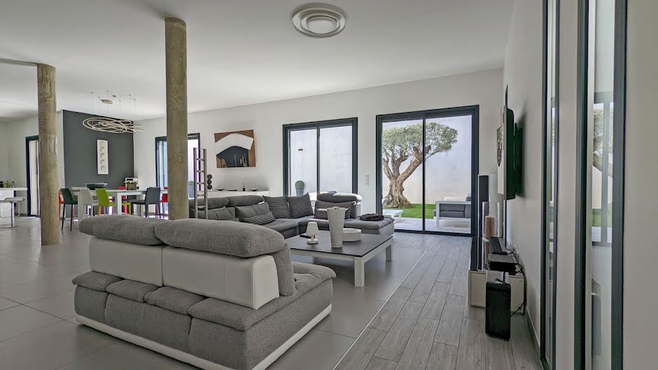 Vente maison 5 pièces 194 m² à Nimes (30000), 1 100 000 €