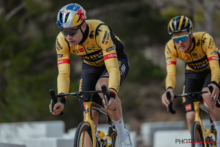 🎥 Van Aert en Pidcock brengen elkaar ten val in Tirreno-Adriatico, Van Aert houdt er een probleem aan over voor komende dagen