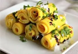 Khandvi (900 Gms)