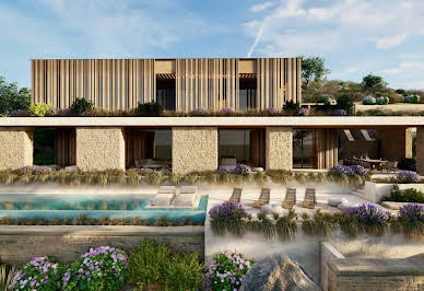 Seaside villa with pool and garden 4