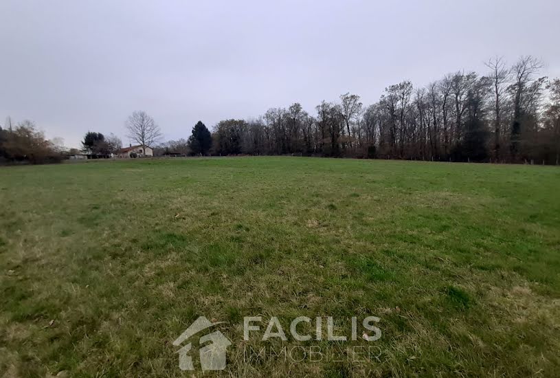  Vente Terrain à bâtir - 3 373m² à Saint-Junien (87200) 