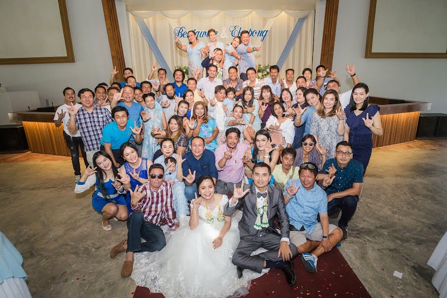 Fotógrafo de bodas Opas Buncharn (munrakwedding). Foto del 7 de septiembre 2020