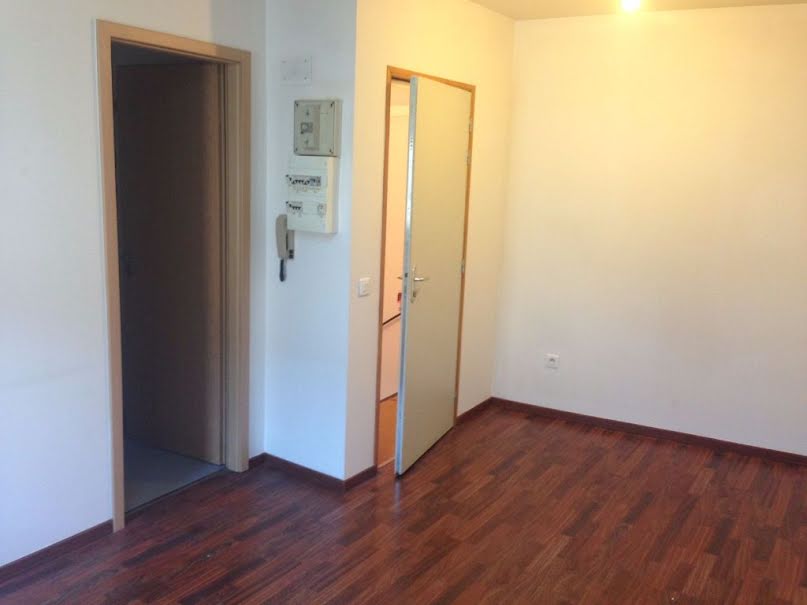 Location  appartement 1 pièce 22 m² à Nancy (54000), 385 €