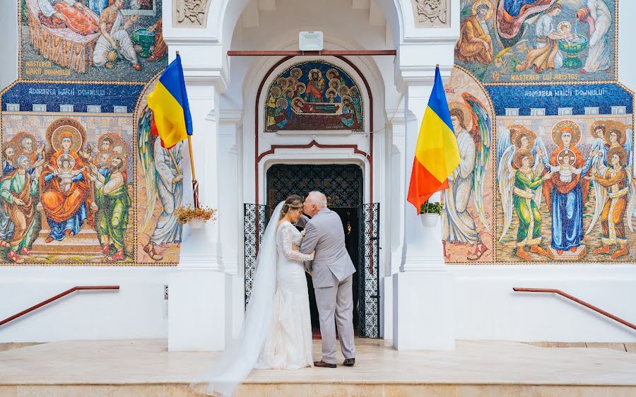 Wedding photographer Răzvan Baluș (razvanbalus). Photo of 14 September 2023
