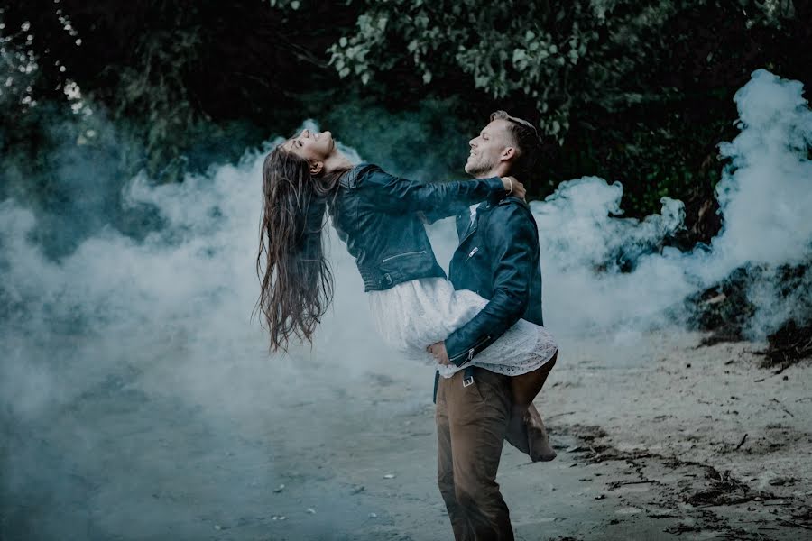 Fotografo di matrimoni Dániel Ungi (memox). Foto del 27 marzo 2019