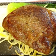 瘋牛排洋食 fun steak(高雄岡山店)