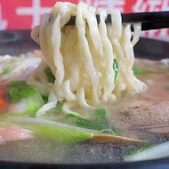 花蓮在地小吃 餓勢力精緻麵食