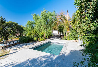 Maison avec piscine et terrasse 12