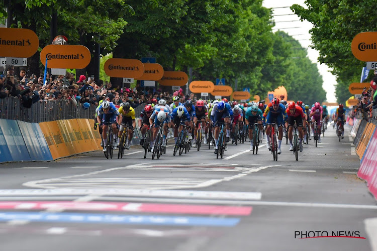 Eén grote naam niet te zien in Giro-sprint: "Mijn benen explodeerden"