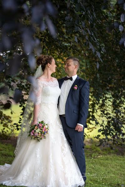 Fotógrafo de casamento Bettina Larsen (bettinalarsen). Foto de 30 de março 2019